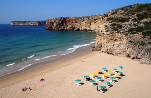 praia do zavial, vlakbij sagres en lagos, mooi strand algarve 001