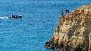 vissers vissen bij carvoeiro - vakantie portugal